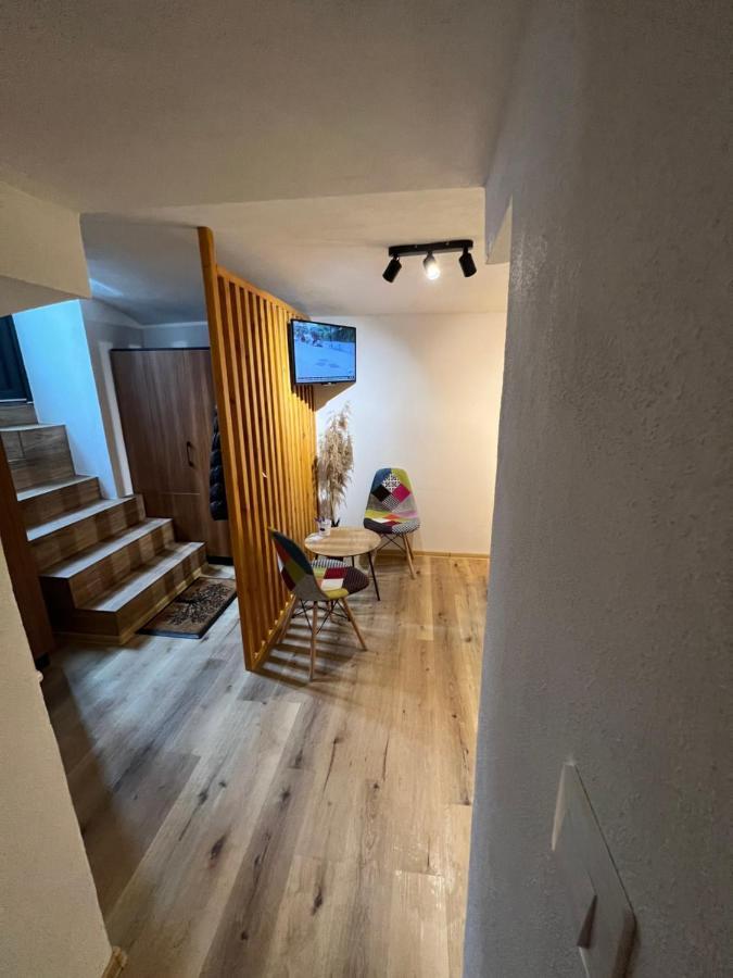 Отель Timhouse Тимишоара Экстерьер фото