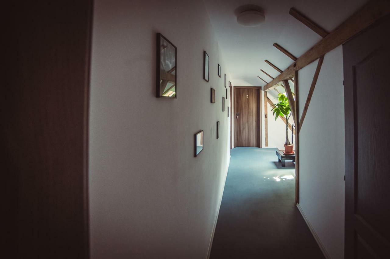 Отель Timhouse Тимишоара Экстерьер фото